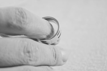 結婚に意味を見出せない…現代女性が結婚する意味ってあるの？