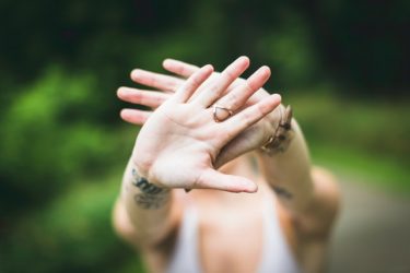 勘違いしないで！モテる女とナンパされやすい女は違う！その特徴と行動